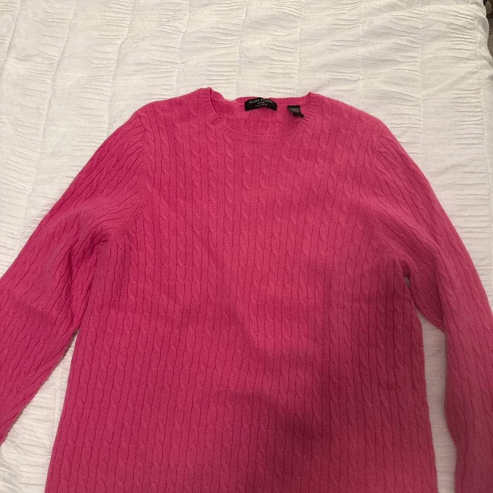 VALERIE STEVENS 100% cashmere pink cable knit crewneck pull-over sweater